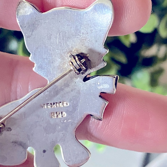 Beautiful vintage Taxco Mexico 925 Sterling silver rare Cat kitty with bow Pin - Picture 4 of 4